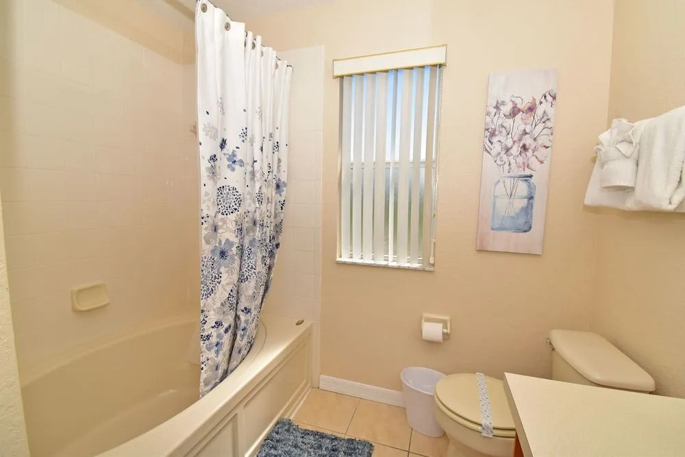 R529 Waterside 4 Br townhouse by RedAwning