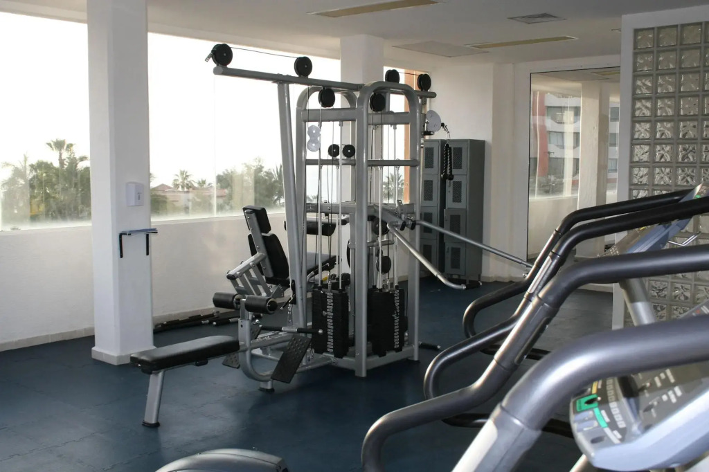 Sunrock Hotel and Suites