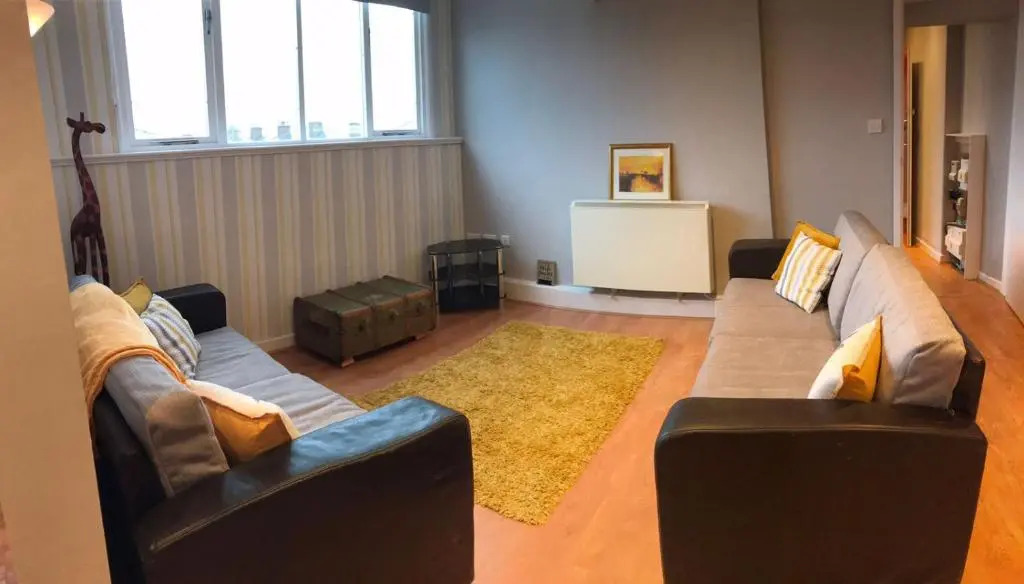 Apartment 5, Cornerhouse Apartments