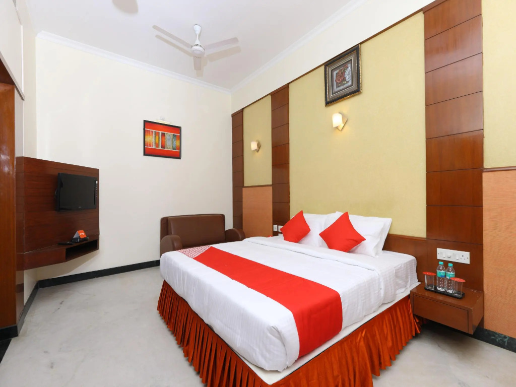 OYO Townhouse 551 Chennai Deluxe Koyambedu