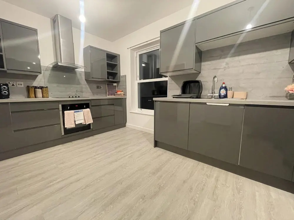 Quartz Apartment in Cambridge
