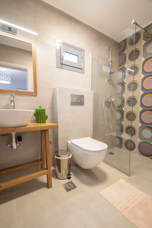 Ithaka Deluxe Home