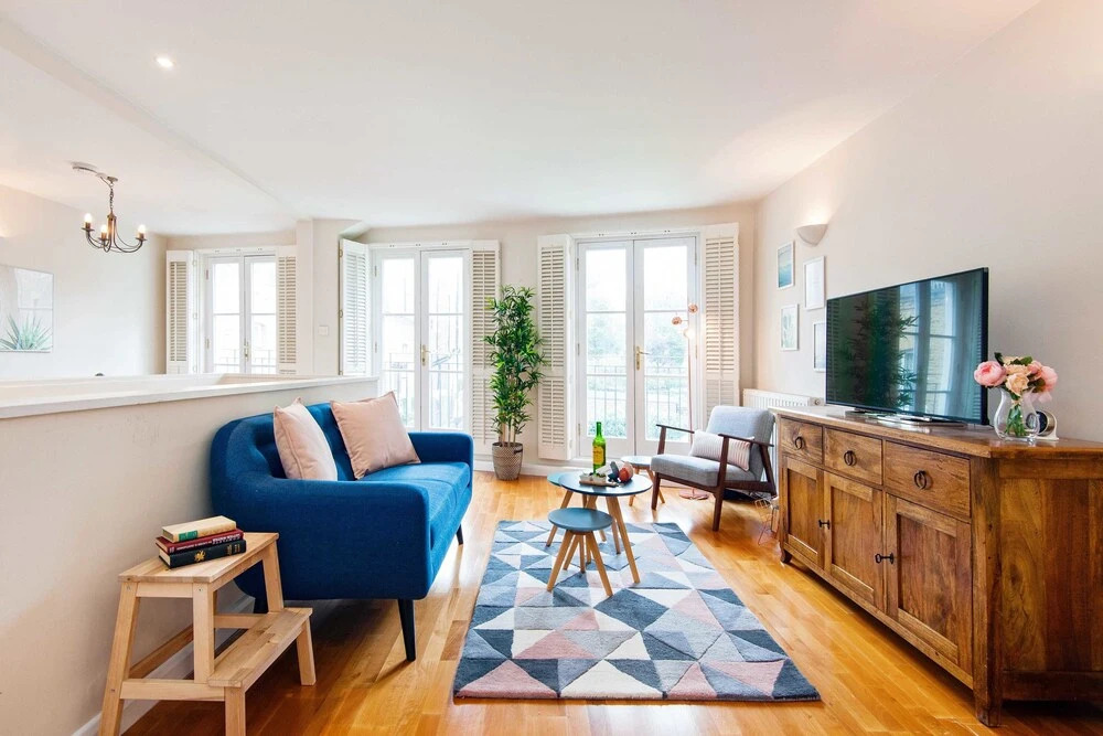 The Lexham Mews Gem - SCR