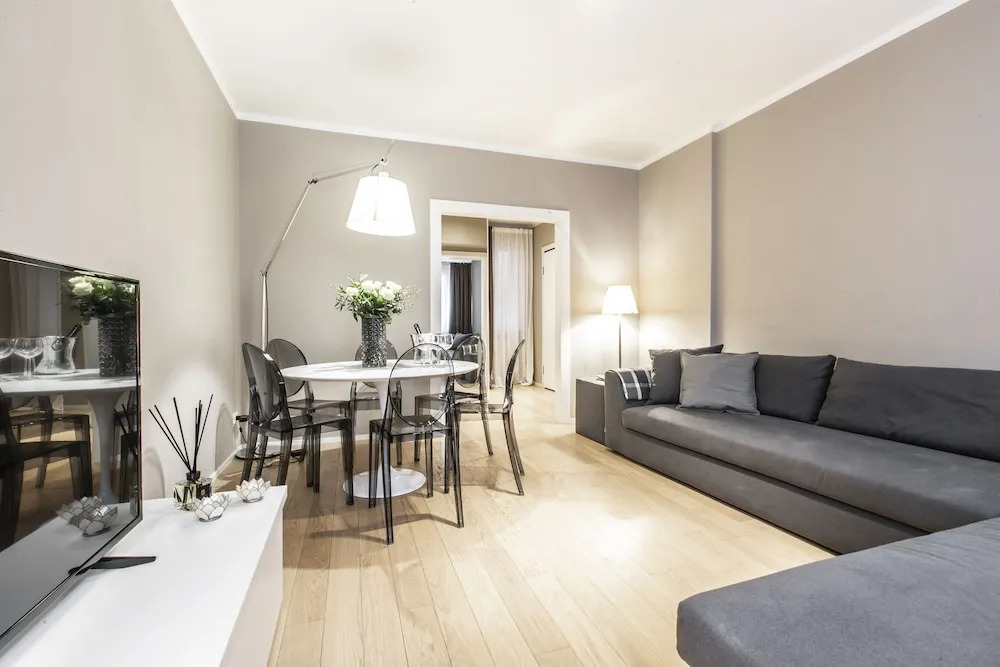 Rialto Canal View Deluxe R&R