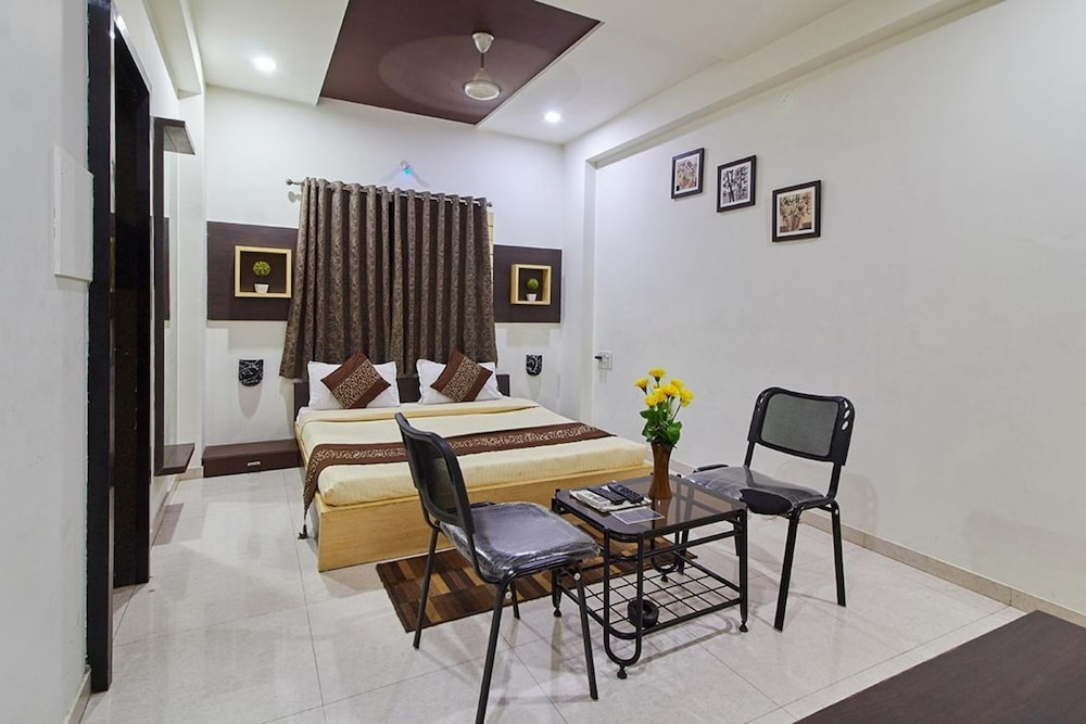 Hotel Crown