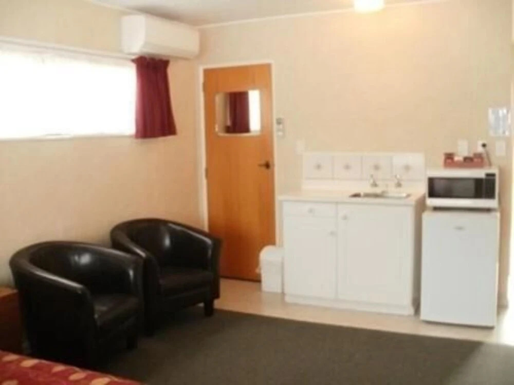 Gloucester House Motel