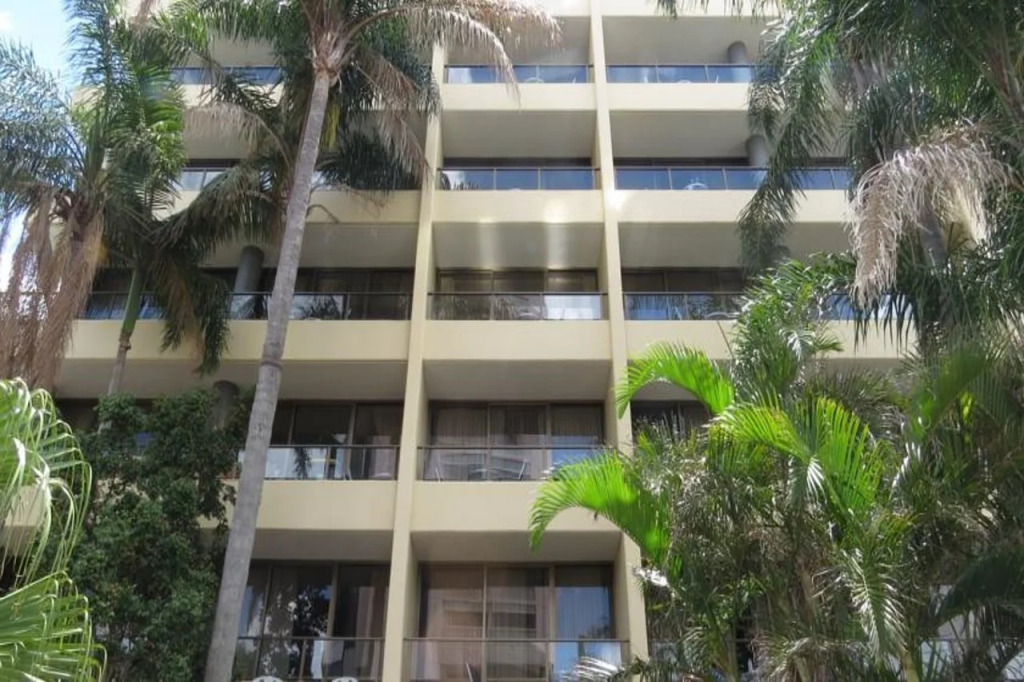 Summit Apartments