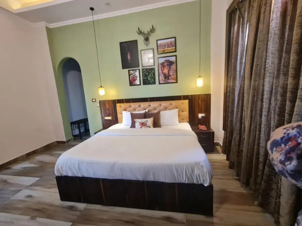 Srina Vilas, Corbett