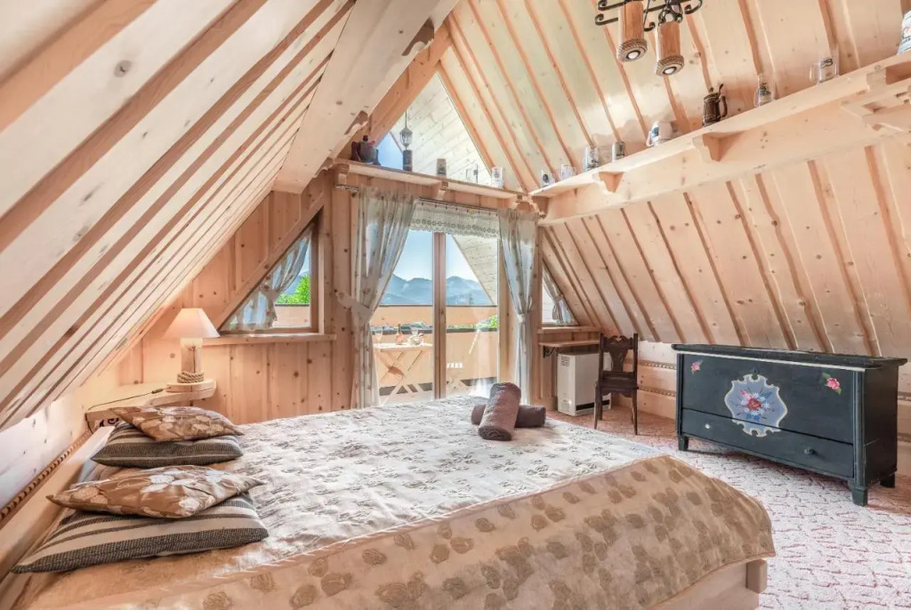 Domek w Roztokach z widokiem na Tatry z sauną