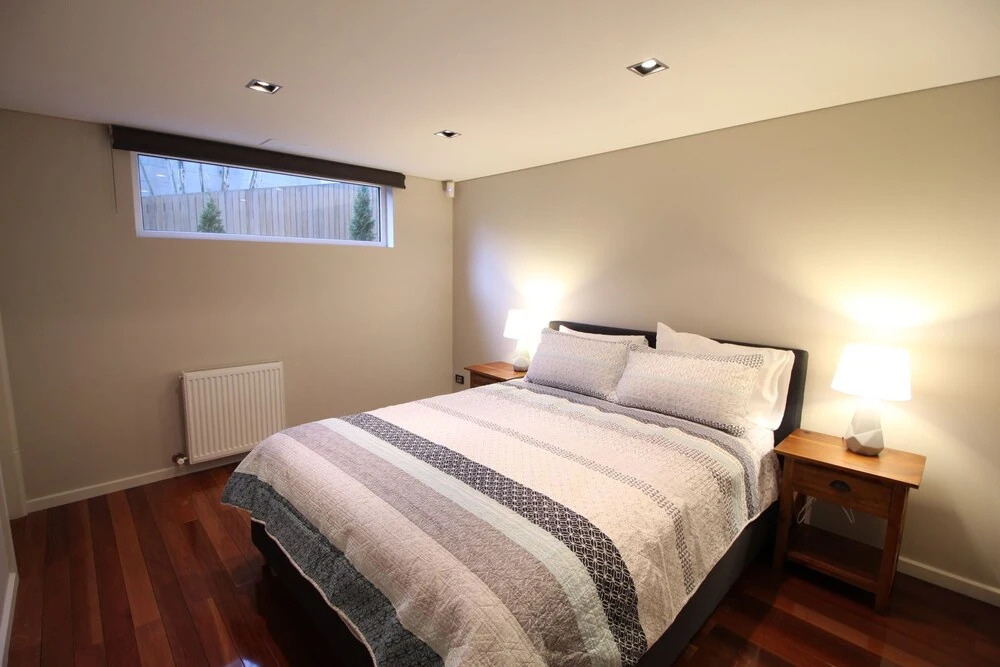 Sunny Sandy Bay Apartment