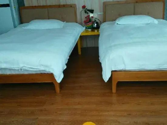 Starry Sky Hotel