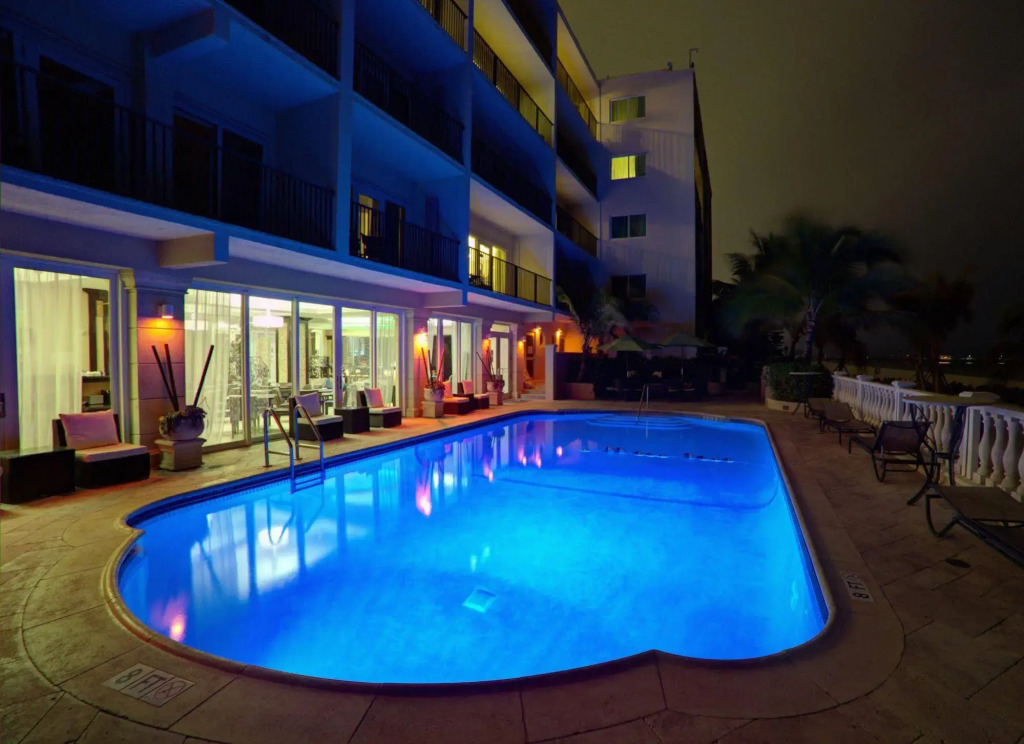 The Sea Lord Hotel & Suites (Adults Only)