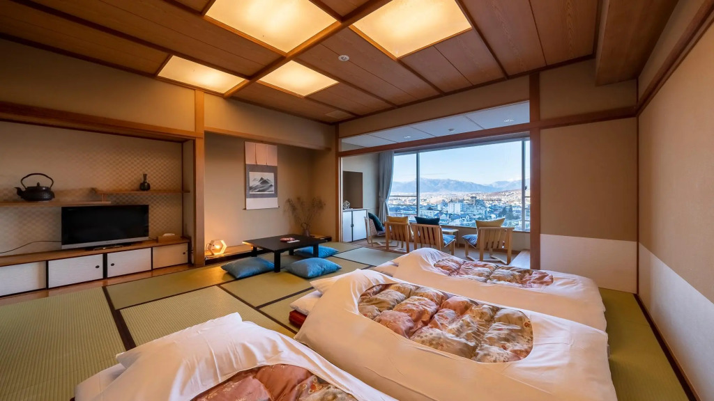 onsen hotel OMOTO