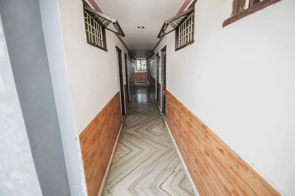 Utsang Guest House