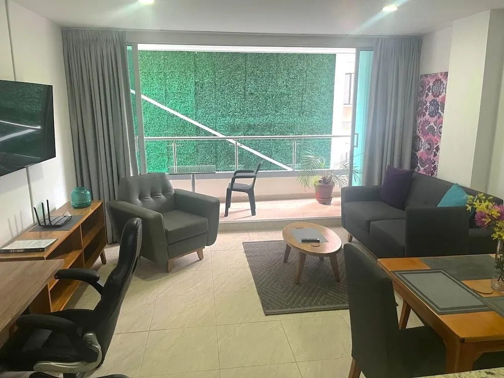 IVY Laureles 2BD Apartments