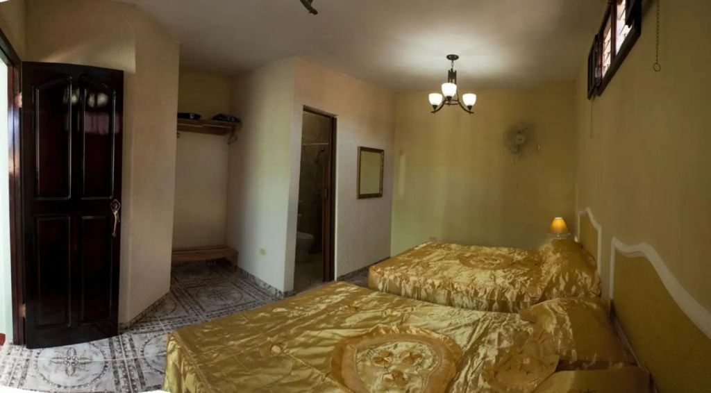 Hostal Barcelo