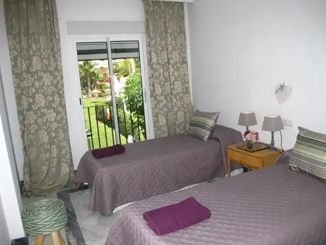 Los Senoros Tropical Paradise