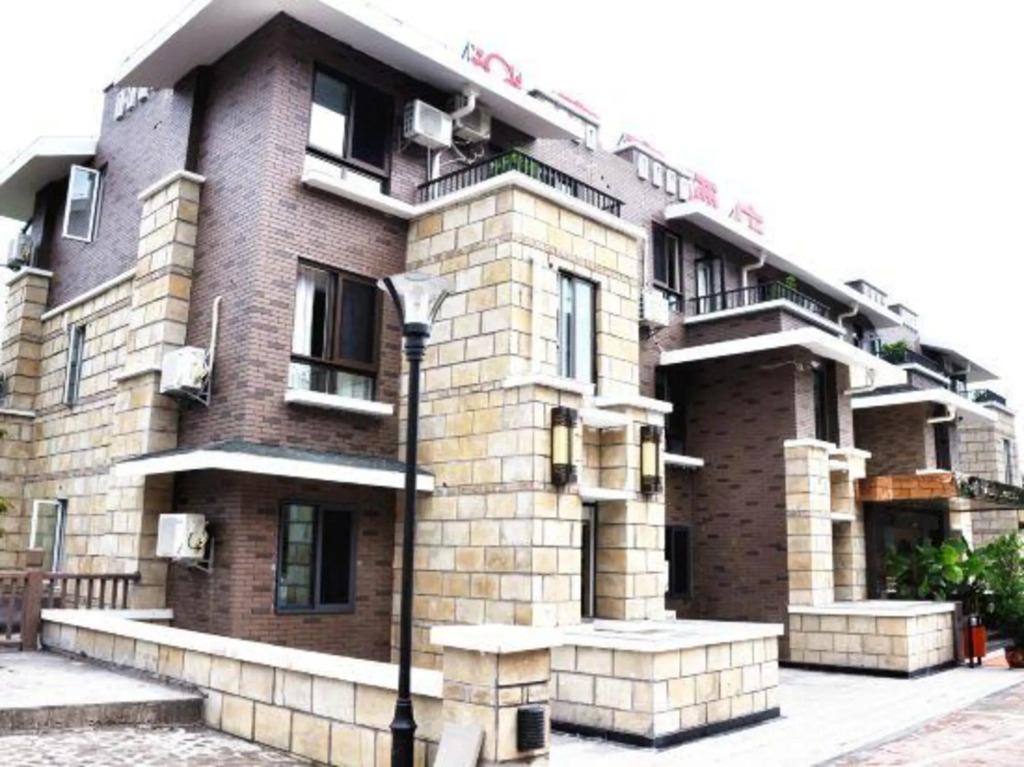 Wulong Saixi Hotel