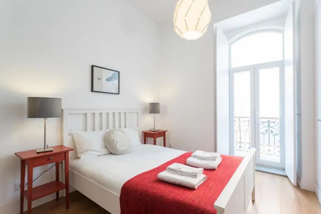 FLH Graça Spacious Flat