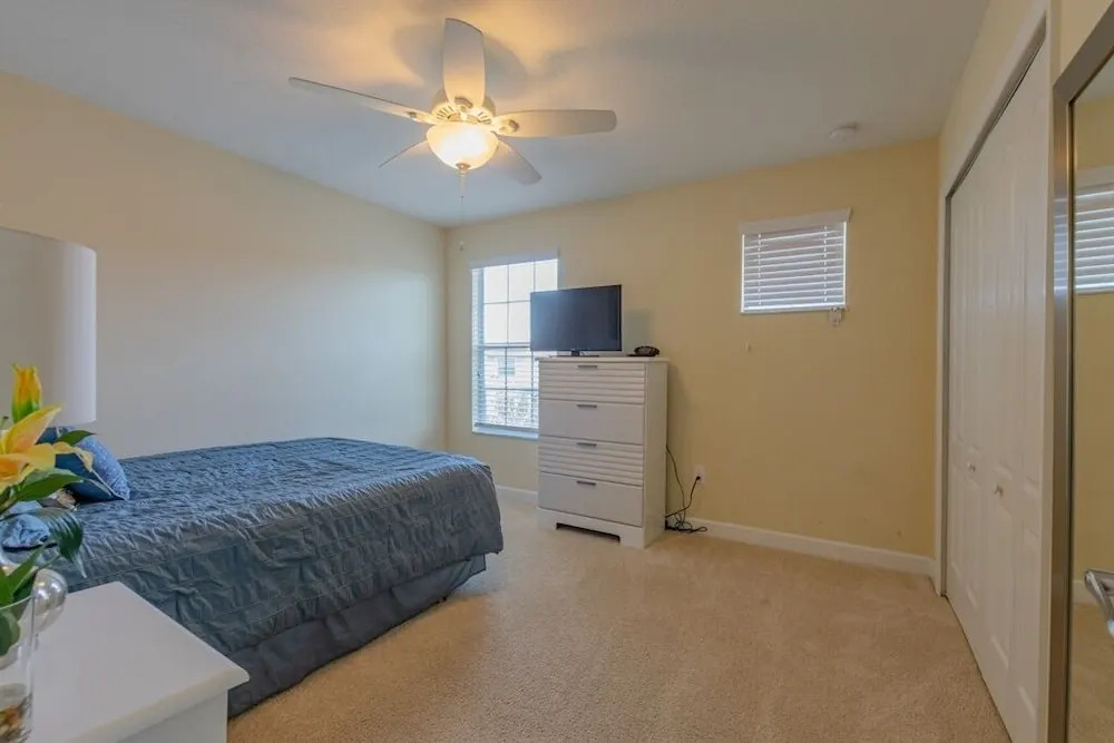 Paradise Palm 5 Bedroom Home