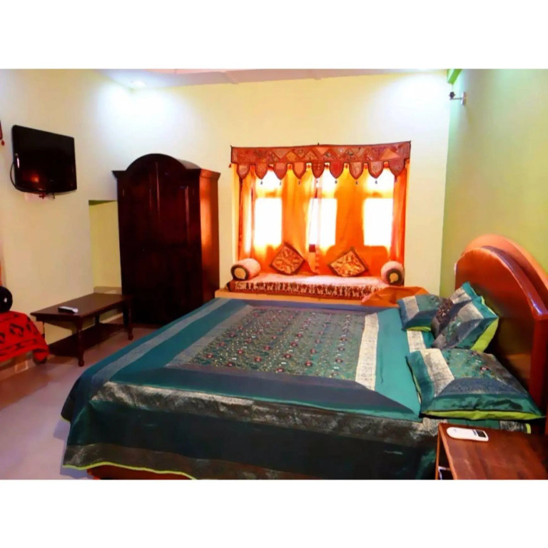 Vista Rooms at Amar Sagar Gate
