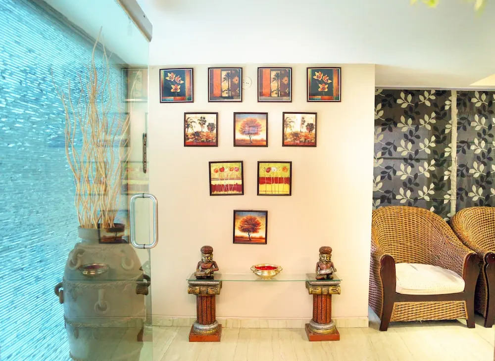 Pleasant Moments -Business Hotel