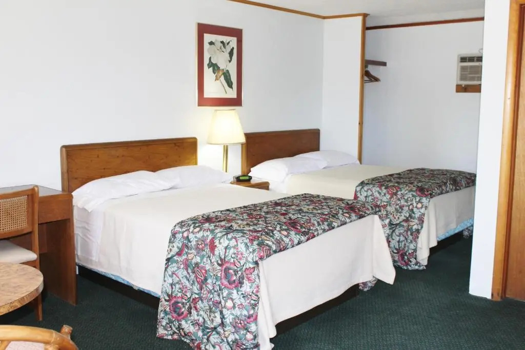 Barberry Court Motel &Cabins