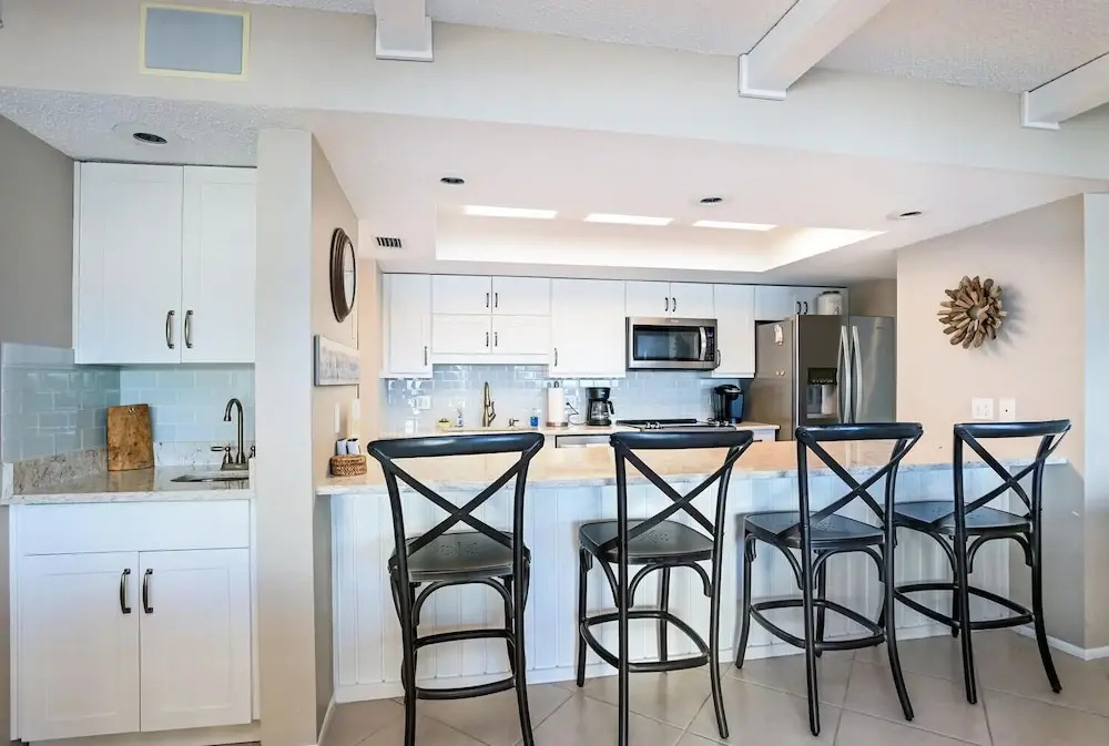 2 2 Oceanside Modern Condo Ocean View