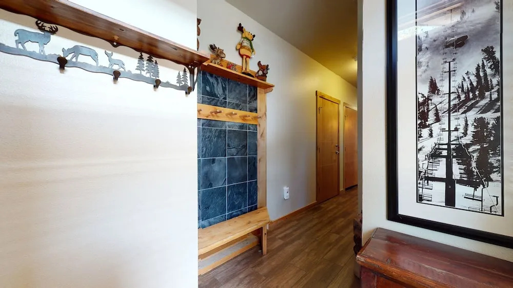 Solstice 11 Amazing Location on Golf Course, Heated Garage, Private Washer Dryer by RedAwning