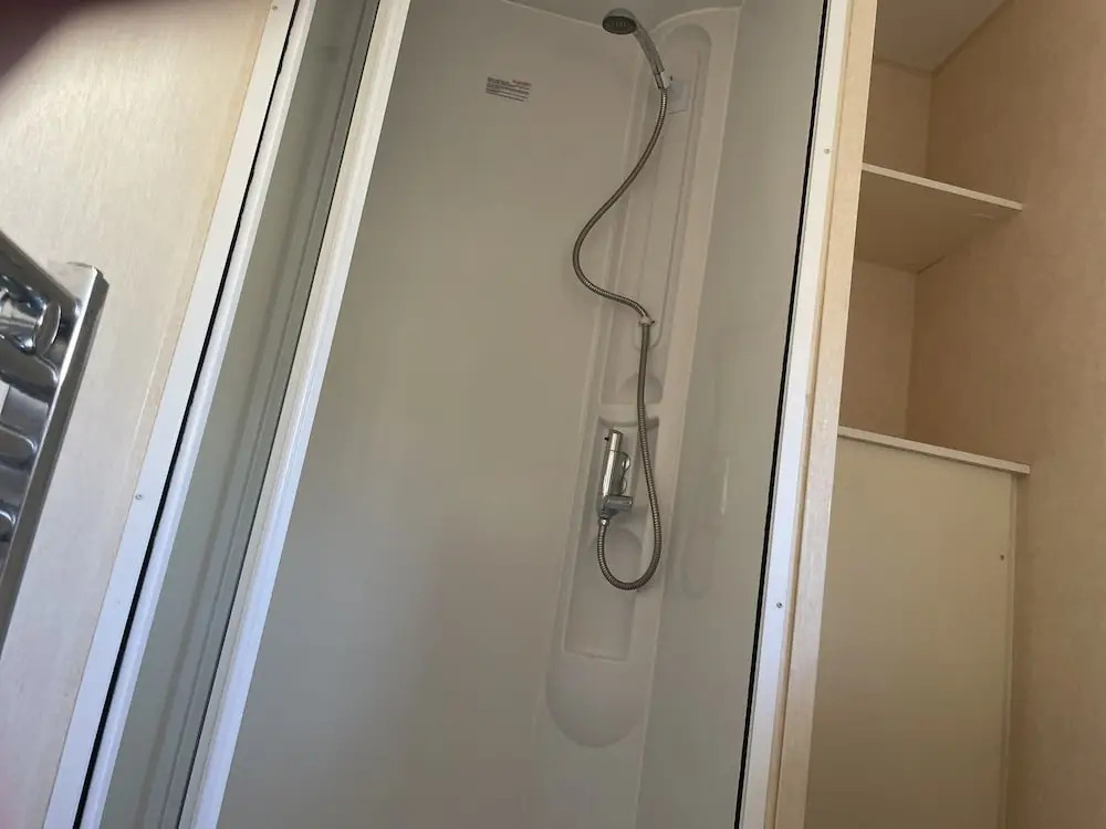 Captivating 2-bed Caravan in Clacton-on-sea