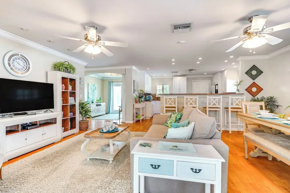 Fort Myers Bungalow - 12 Miles to the Beach!