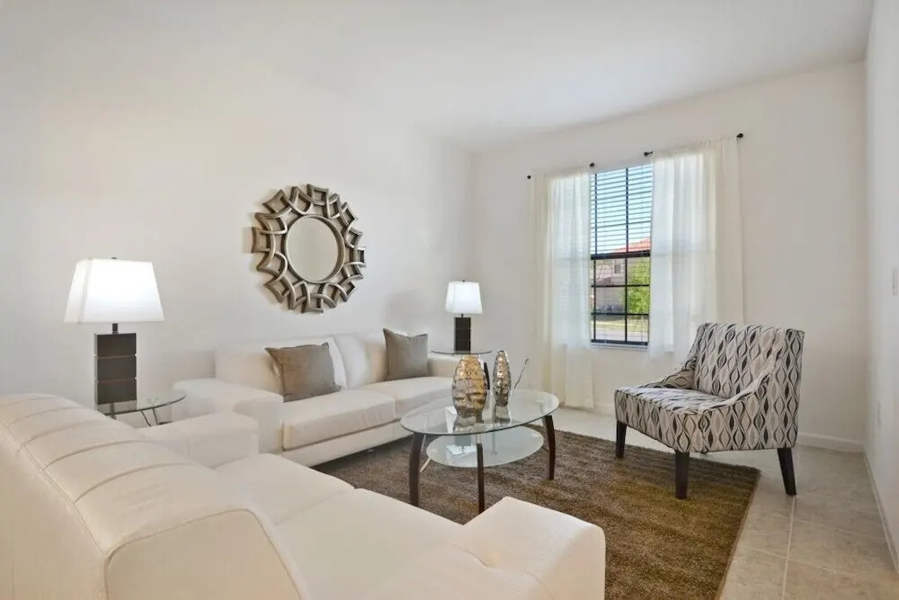 6 bedroom luxury home at Veranda Palms