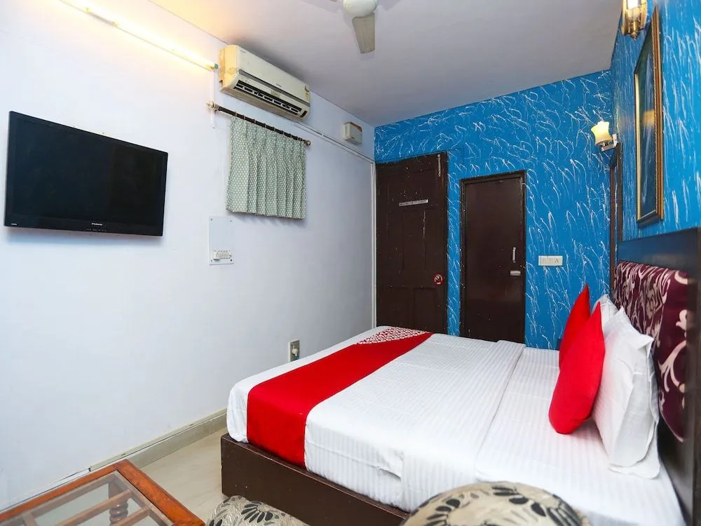OYO 14908 Chirag Residency