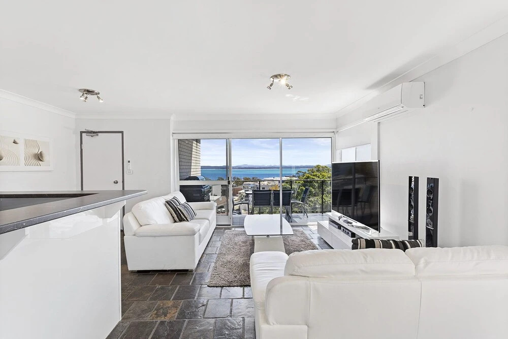 Sunset Towers, 14/25 Donald Street
