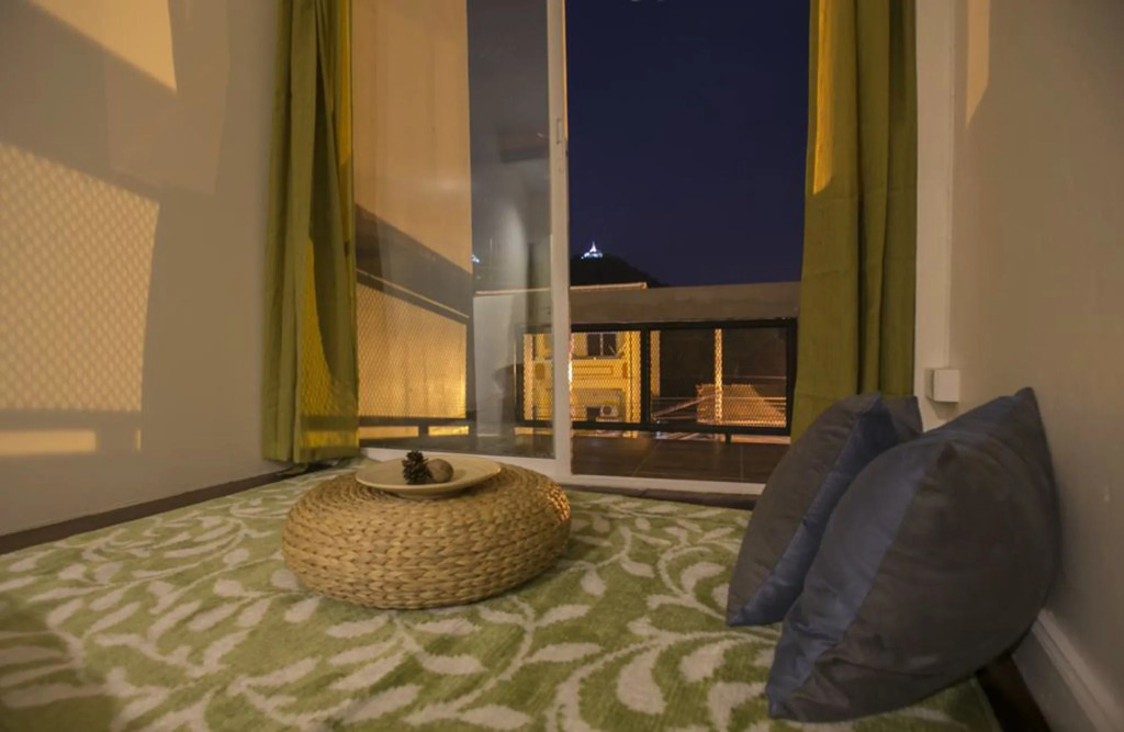 Chedi View Hostel