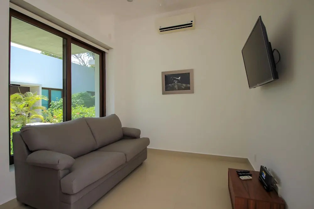 Family House in TAO Community by Olahola