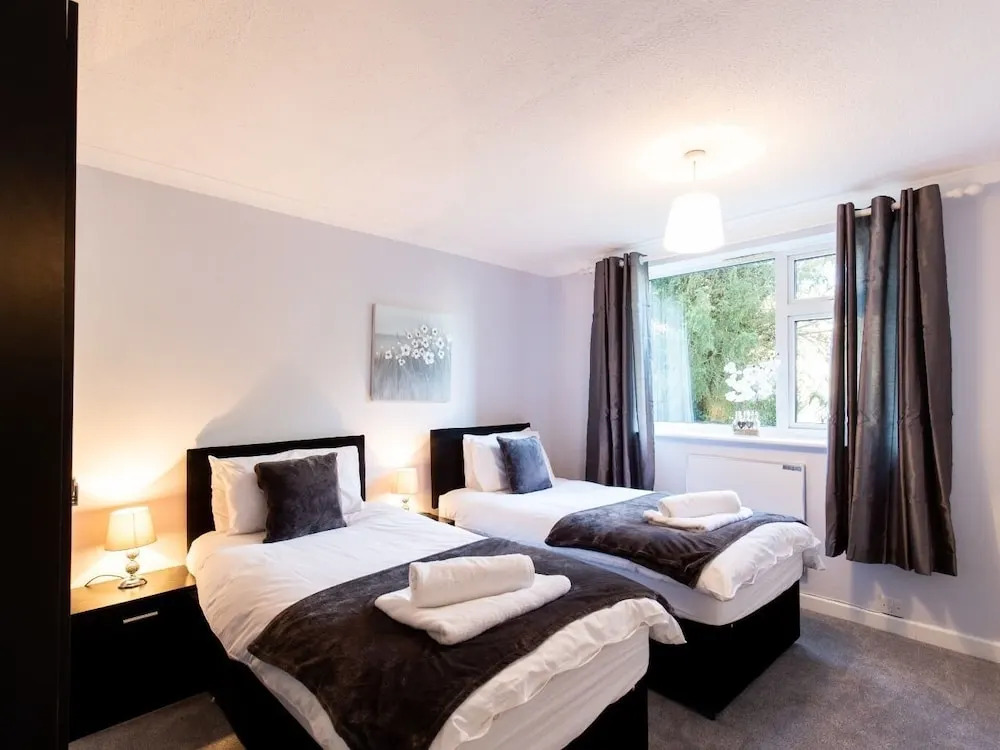 2-bedroom Apartment Woodgrange Court