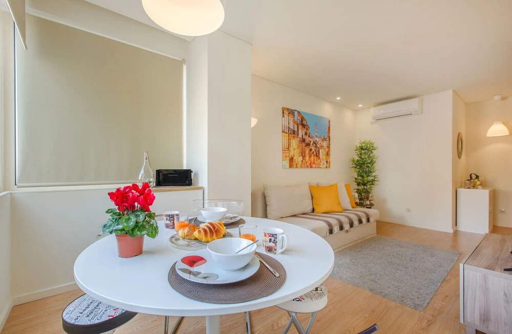 Charming Flat @ Trindade II