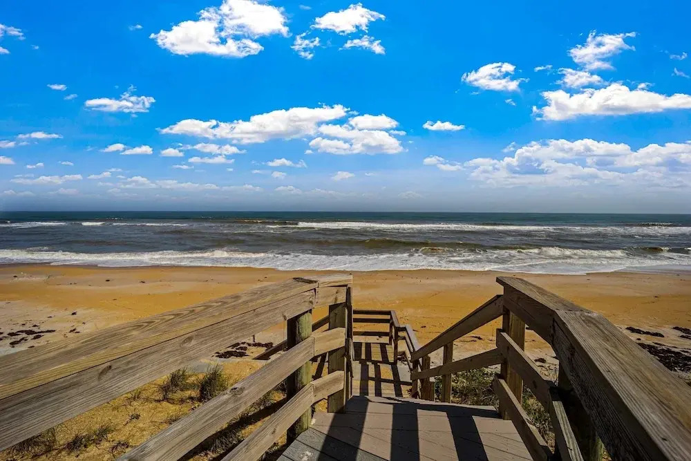 Beach House Mansion- Private Beach Walk Over