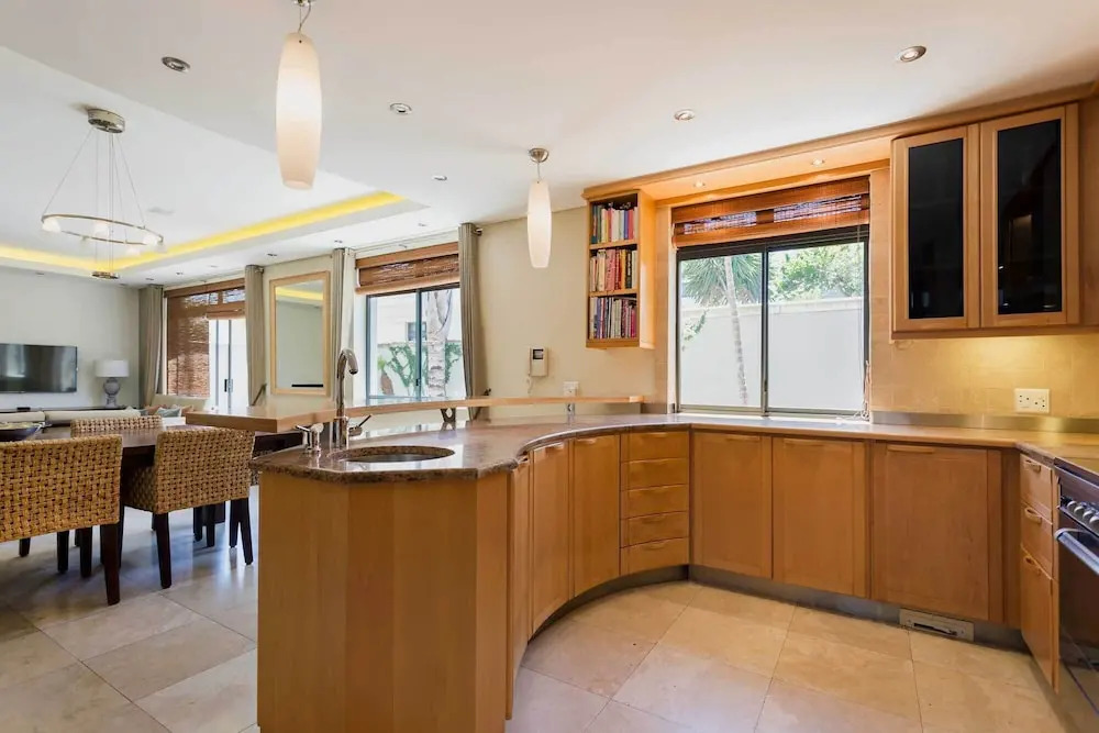 Home Away From Home on a Secure Golf Estate, Situated Next to the Ocean and Golf