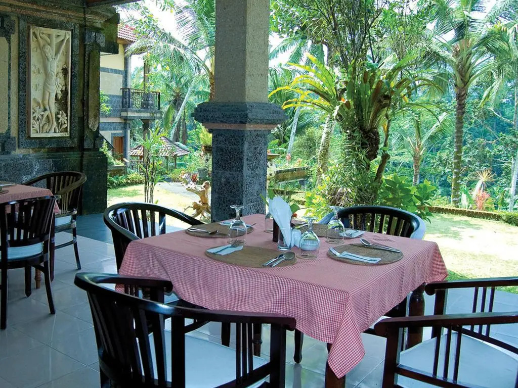 Puri Saron Hotel Madangan - Gianyar
