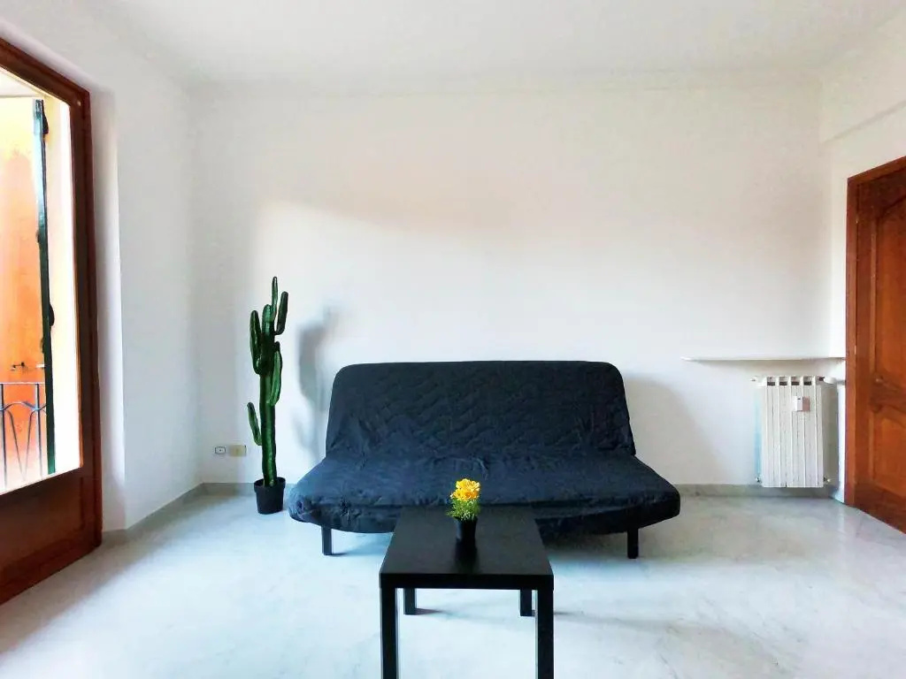 DeGeneys54(vicino Gaslini zona Quarto)