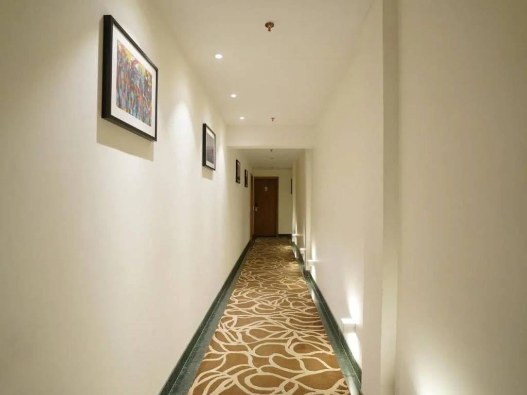 Midtown Grand