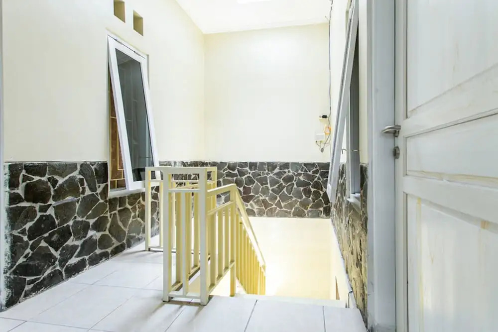 Kost Griya Hotasi by Reddoorz