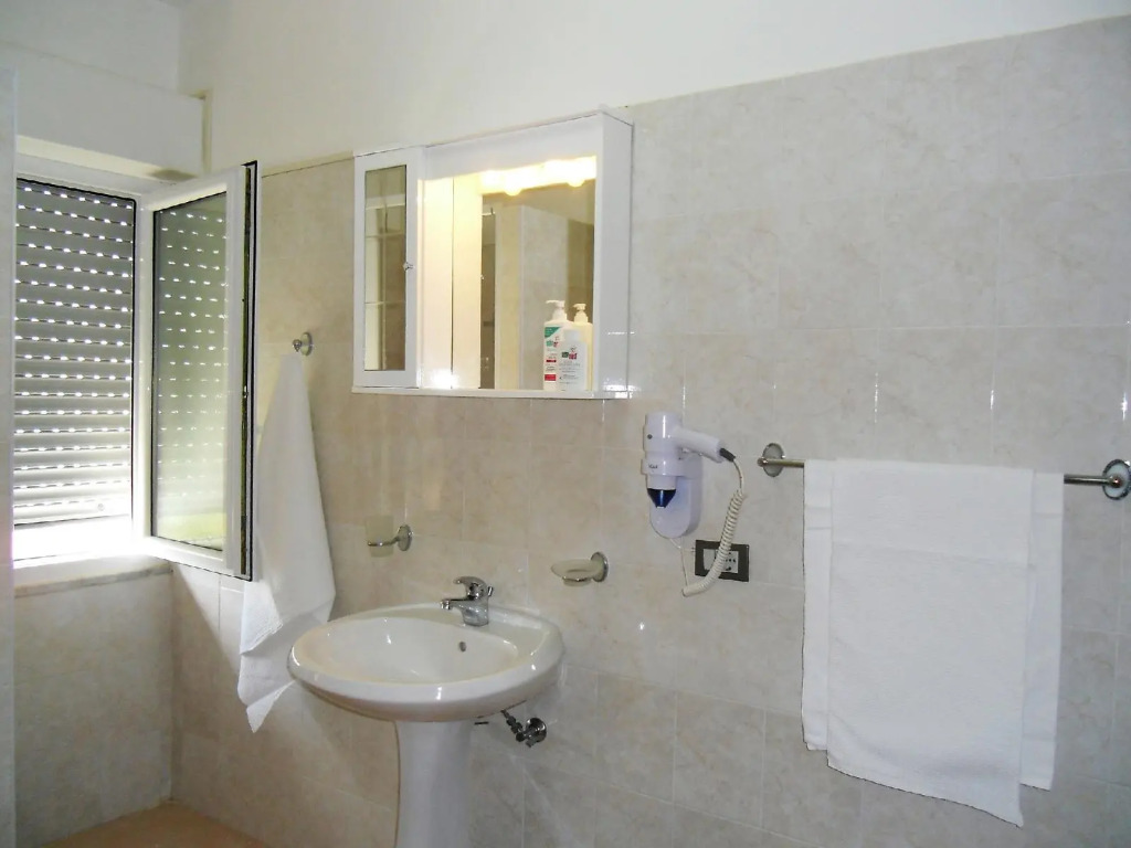 Laura - One Bedroom No.3