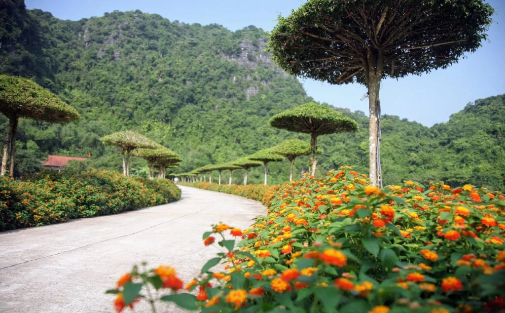 Thung Nham Resort