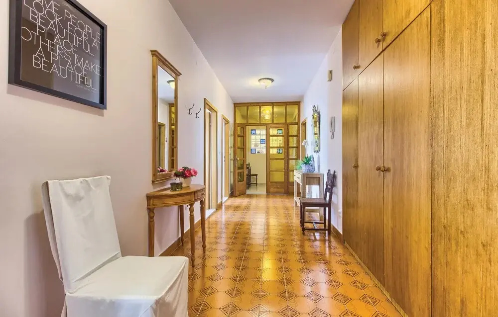 Awesome Home in Jesenice With Wifi and 3 Bedrooms