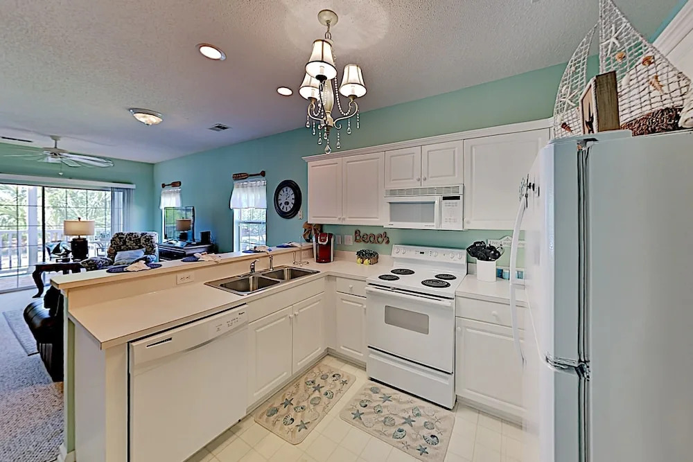 Bright Coastal Condo w/ Pool & Private Balcony condo