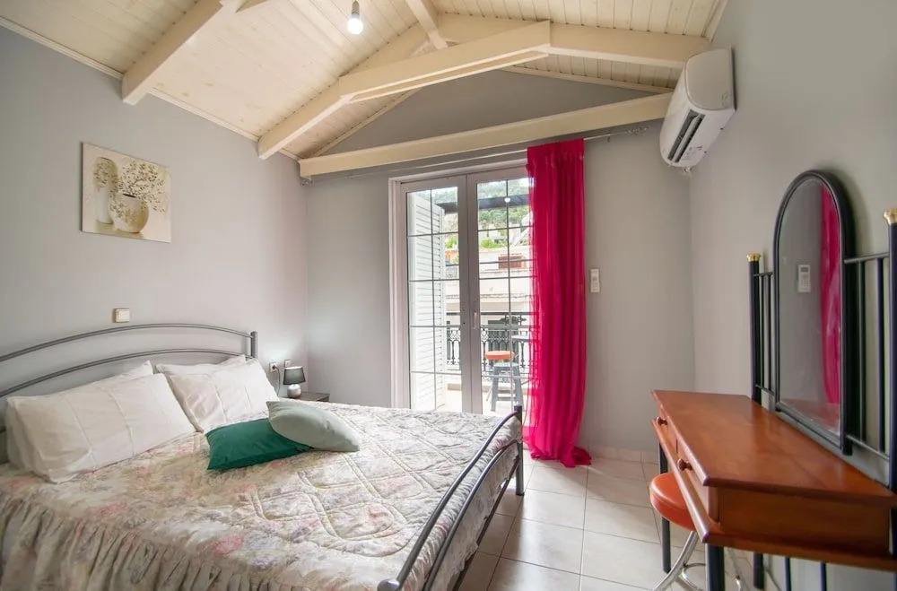 Home Away Junior Suite