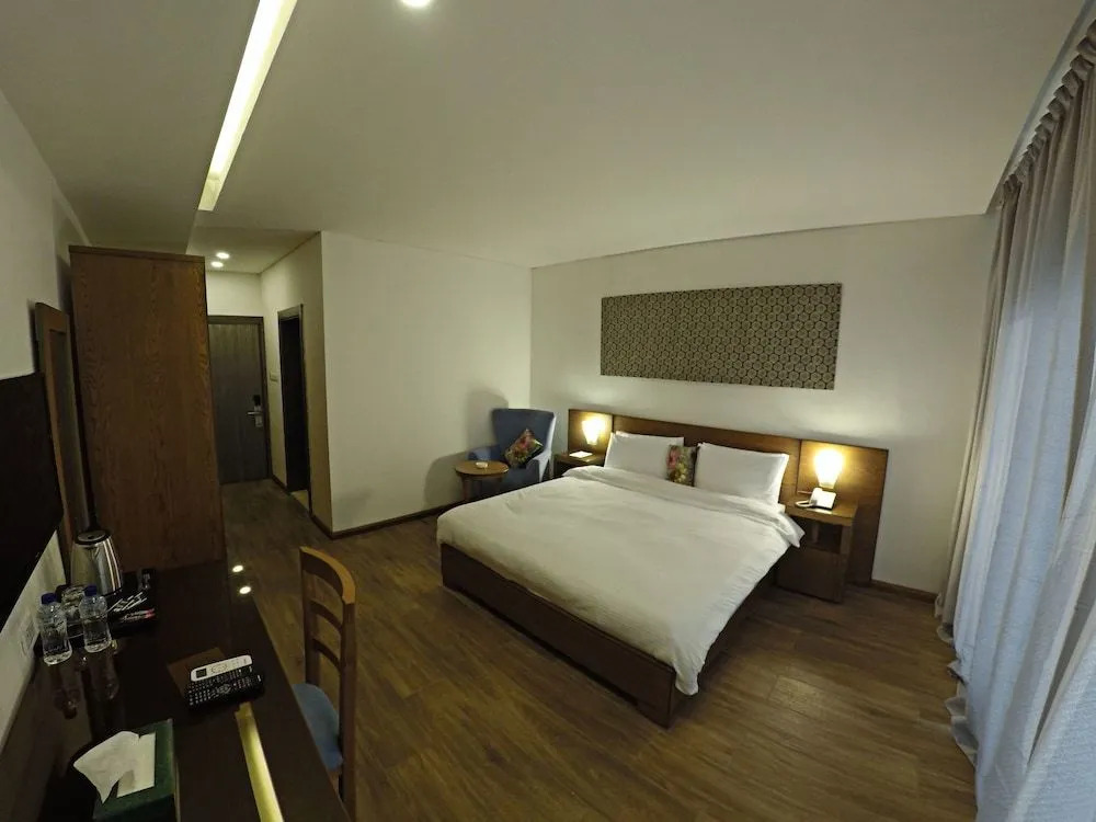 Sierra Palms Resort